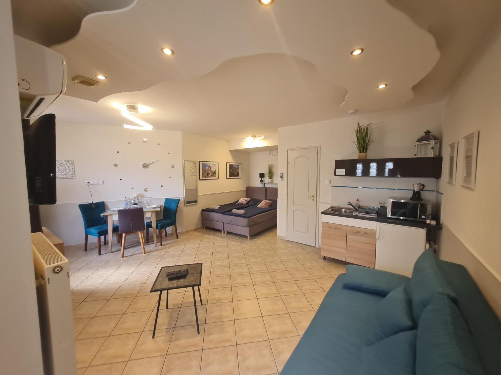 Csever Apartman Тата Экстерьер фото